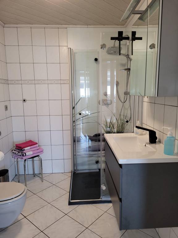 Holiday apartment with yard & terrace — photo 3