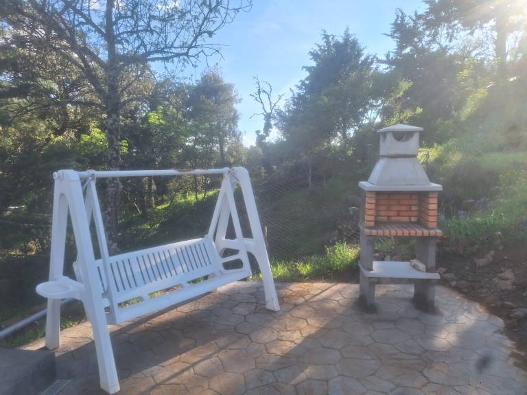 Rural House in Gredos with Pool and Barbecue – Perfect for Groups and Families — photo 5