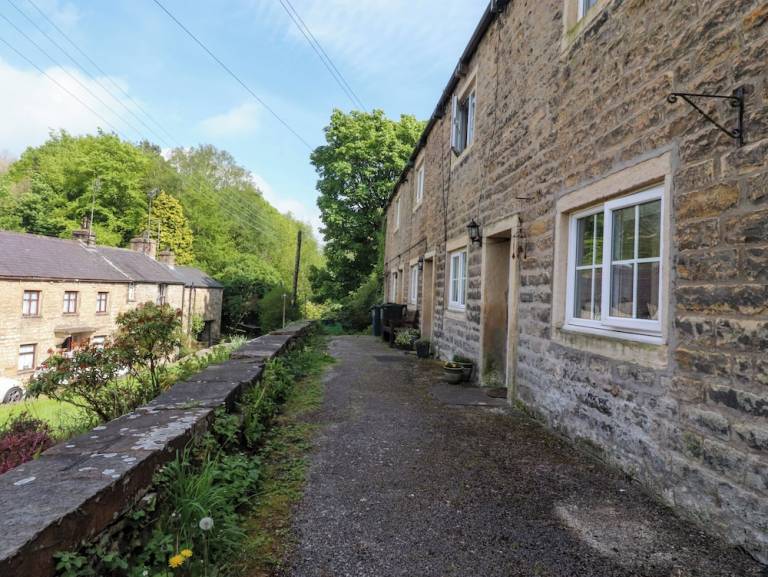 Cottage  Bentham