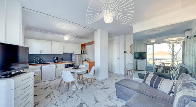 FAMILY APARTMENT SEA VIEW — photo 2