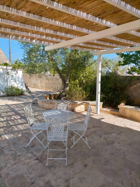 Villa 'Trullo Luco' with Private Terrace, Wi-Fi, and Air Conditioning — photo 4