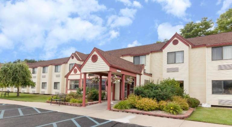 Baymont by Wyndham Gaylord — photo 5