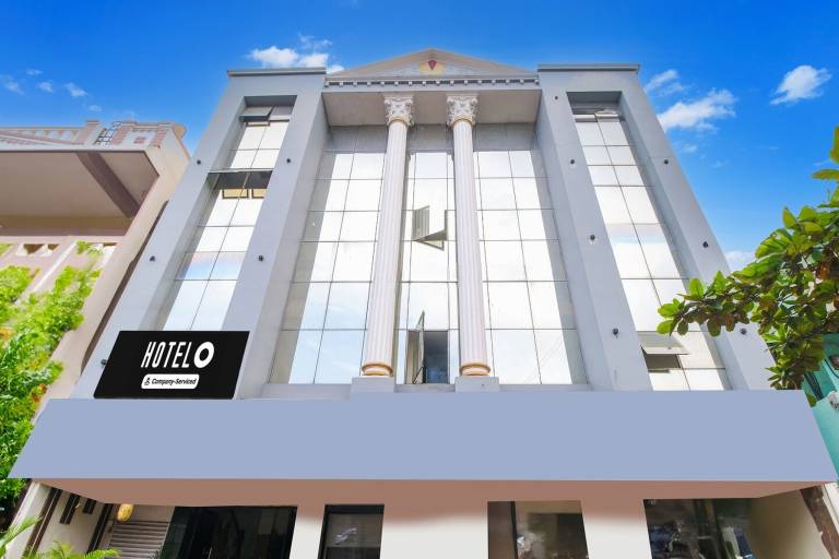 Super Hotel O Gurudwara Near RTC Complex