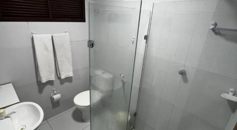 Serviced apartment with patio | Pet-friendly — photo 2