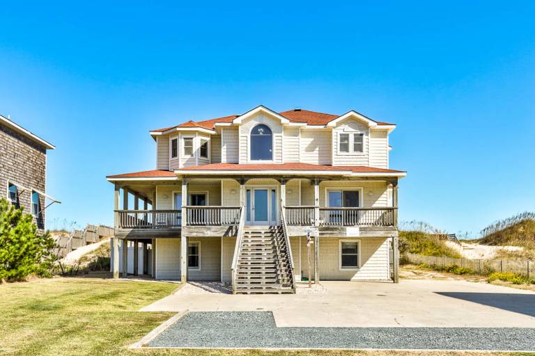 Cinco Palmas Oceanfront Dog Friendly, Private Pool, Hot Tub Nags Head — photo 3