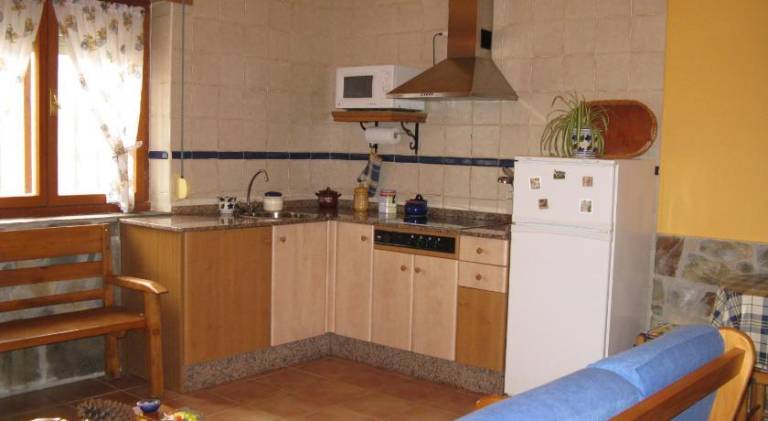 Holiday apartment with barbecue, garden & terrace — photo 3