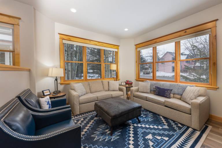 Family-friendly lovely house with jacuzzi, BBQ & fast internet | City view | Ski nearby | Pets allowed — photo 3