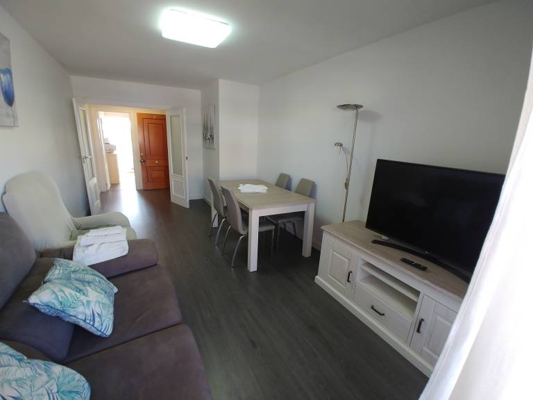 Rental apartment with patio & pool — photo 5