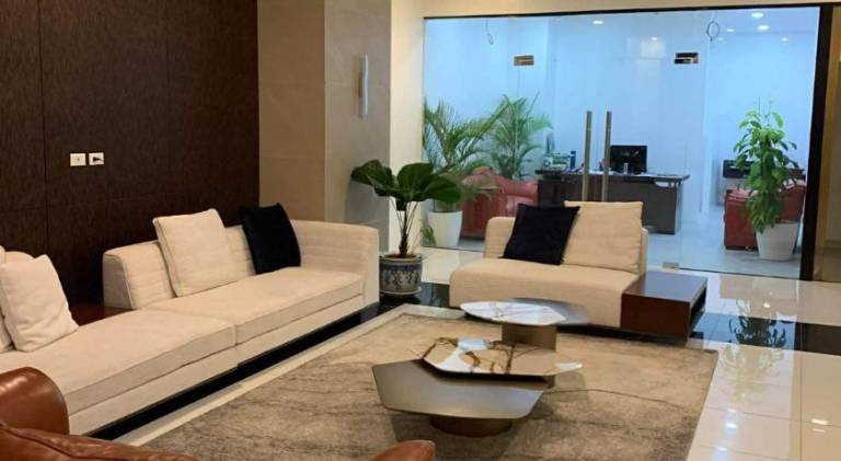 Serviced apartment with patio — photo 4