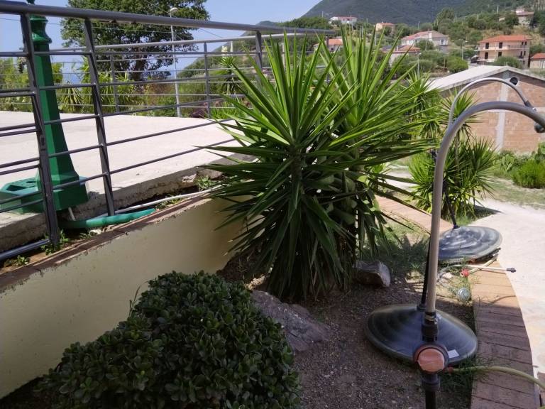 Appartement in Caprioli mit Garten, Terrasse und Grill in Salerno