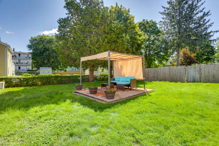 Updated Apt w/ Shared Yard: Near Events & Boston — photo 3