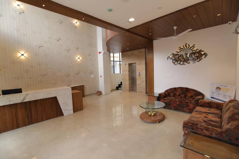 Mumbai House Express in Udaipur