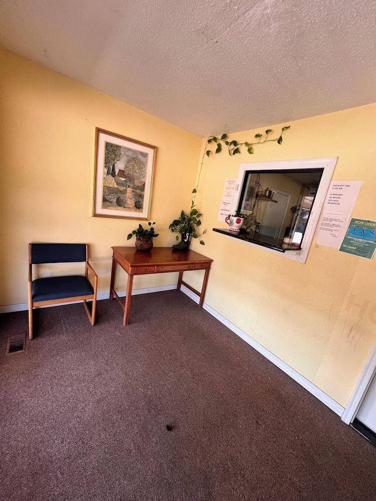 Economy Inn Express — photo 4