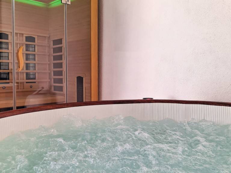 House with sauna, jacuzzi & terrace — photo 4