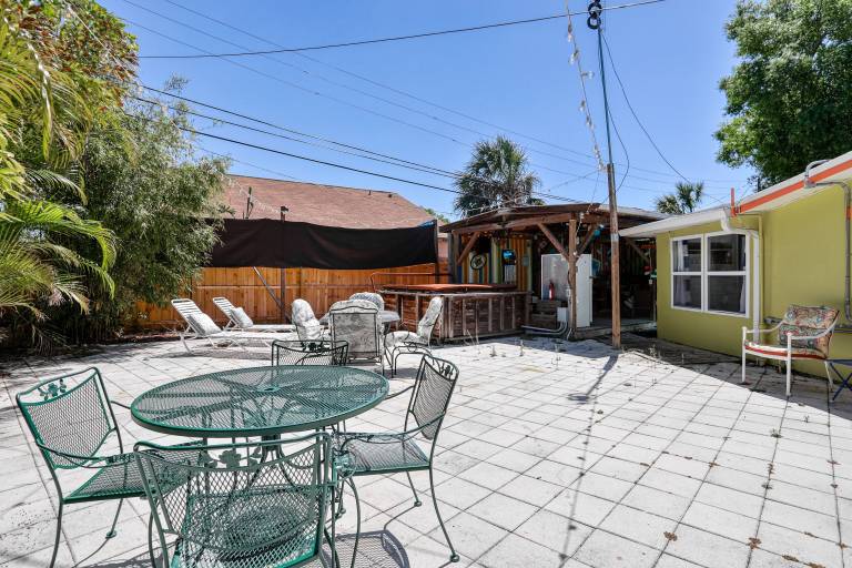 House  Saint Pete Beach