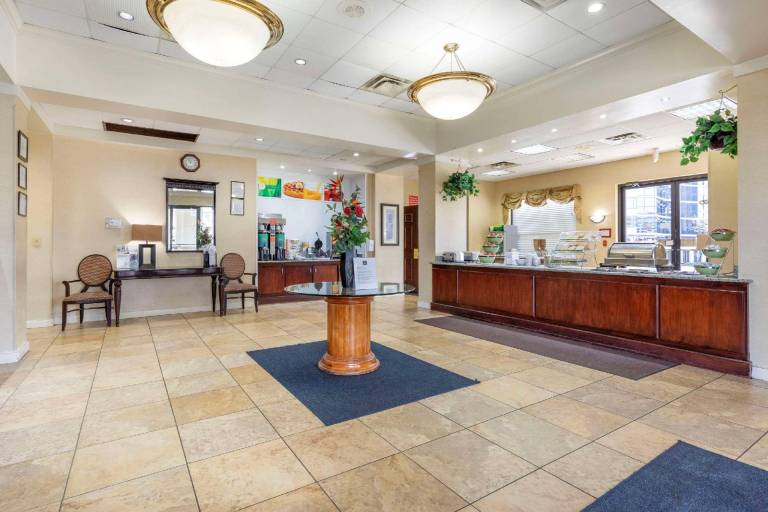 Quality Inn Tysons Corner — photo 3