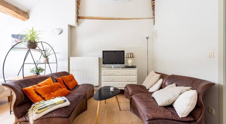 Vacation home with terrace, barbecue & garden | Pet-friendly — photo 2