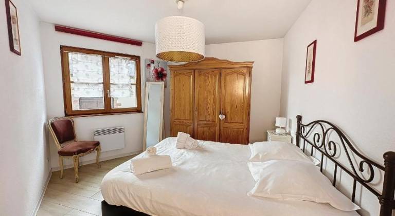 Nice rental apartment with terrace | Pets allowed in Riquewihr