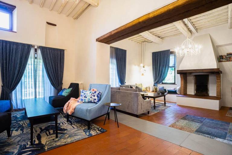 Family-friendly beautiful villa with pool, barbeque & jacuzzi | Good for workation | Pet-friendly — photo 2