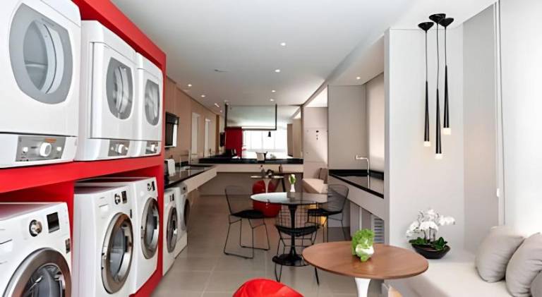 Holiday apartment with pool | Near Municipal Market — photo 2
