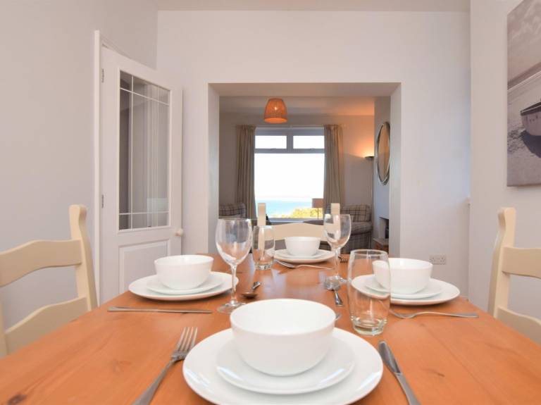 Cottage with garden | Water view | Pet-friendly — photo 4