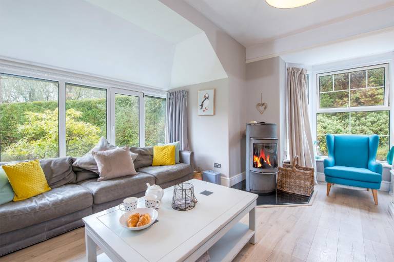 Vacation home with yard | Pets allowed in Tenby