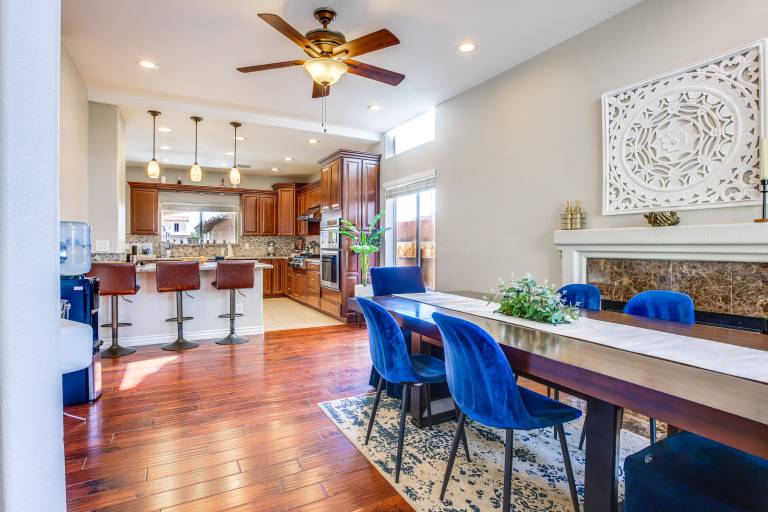 Large Las Vegas Home w/ Pool, Hot Tub + Game Room — photo 5