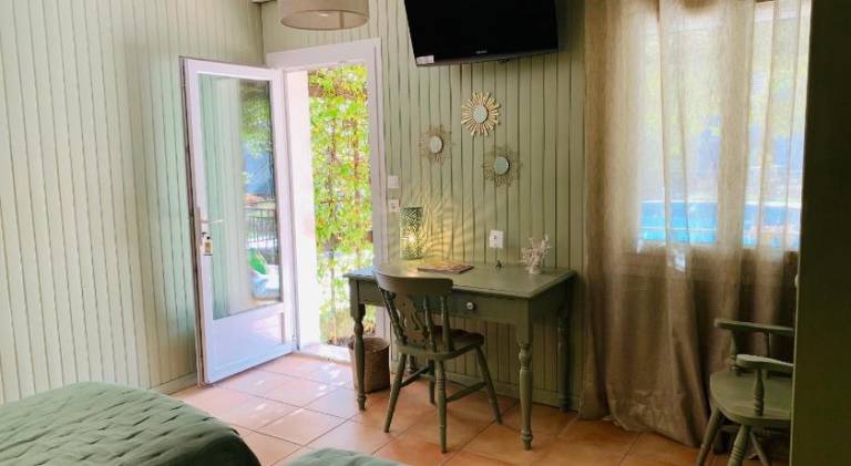 Logis Hotel Restaurant Hostellerie de la Tour — photo 2