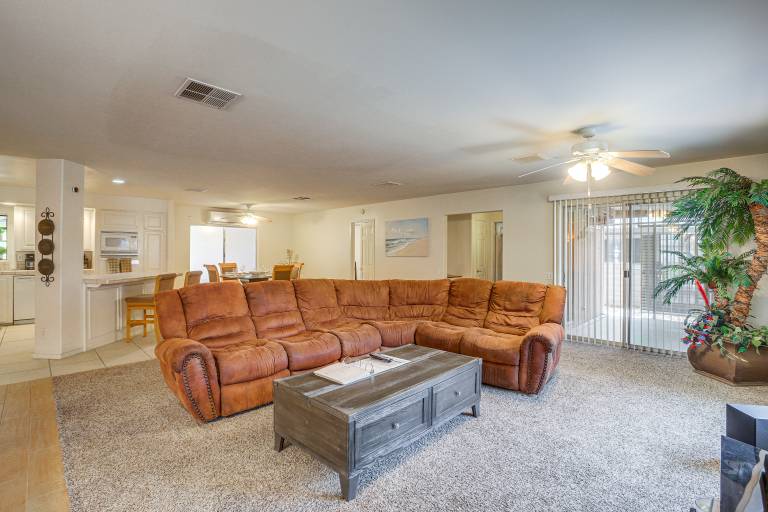 Swim & Golf: Palm Desert Home in Senior Community! — photo 4