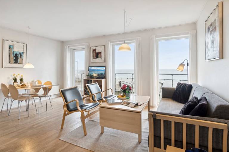 Fully equipped holiday apartment with yard | Sea view | Pet-friendly — photo 3