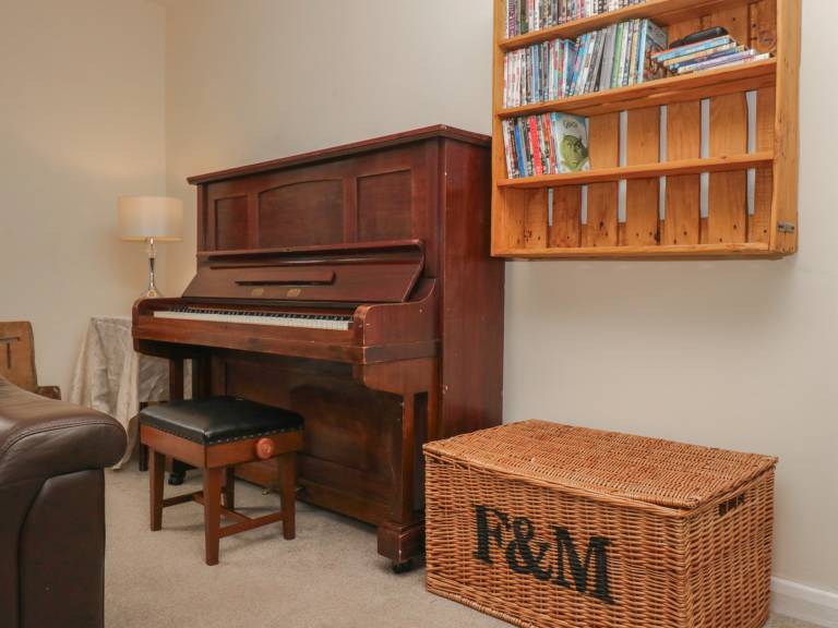 Children-friendly lovely cottage with garden & terrace | Pets are welcome — photo 5