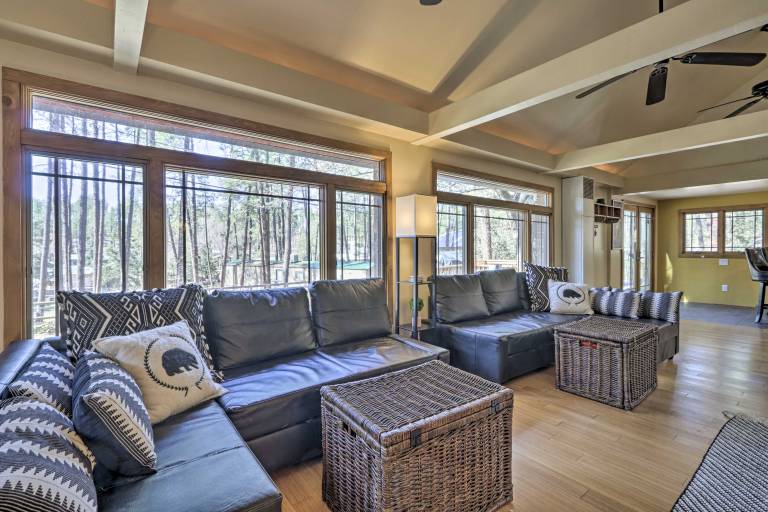 Hike & Relax Fireside: Dog-Friendly Gem in Payson! — photo 4