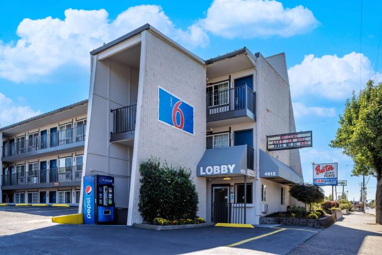 Motel 6 Portland, OR – Southeast — photo 4