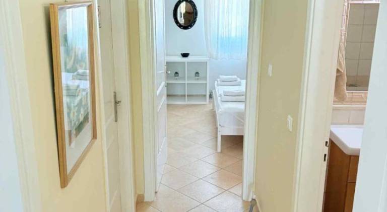 Fully equipped charming apartment with grill, patio & garden | Dogs allowed — photo 4