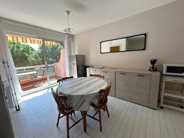 Rental apartment with 1 room for 4 persons — photo 2