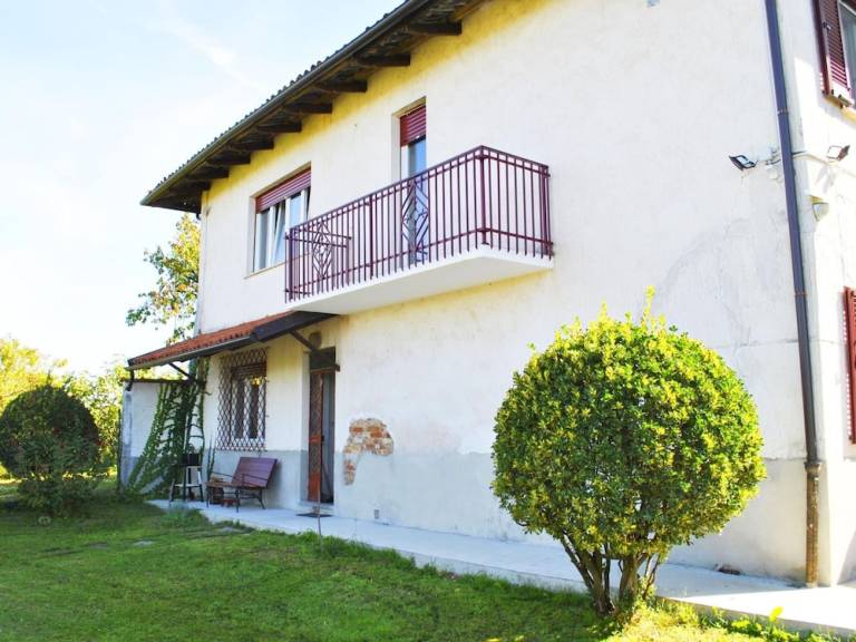 Casa  Castelnuovo Don Bosco