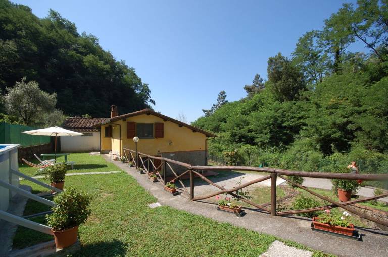 Farm with garden, private pool & terrace — photo 5