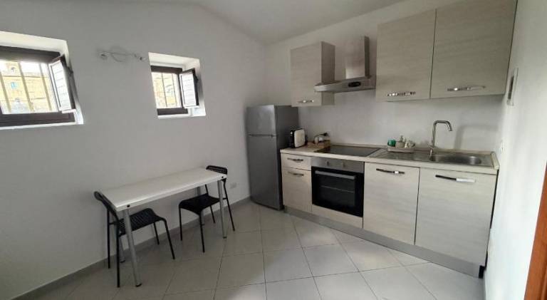 Apartment with terrace — photo 3