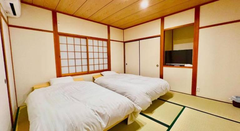 Bed and breakfast  2 Chome Kawasaki