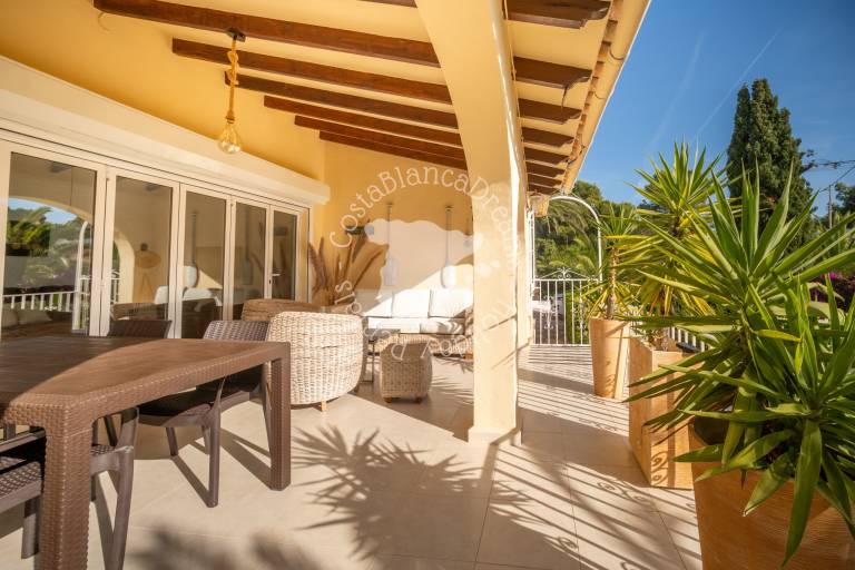 Fully equipped villa with terrace, private pool & yard | Pets allowed — photo 4