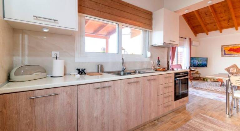 House with 2 rooms for 5 persons — photo 3
