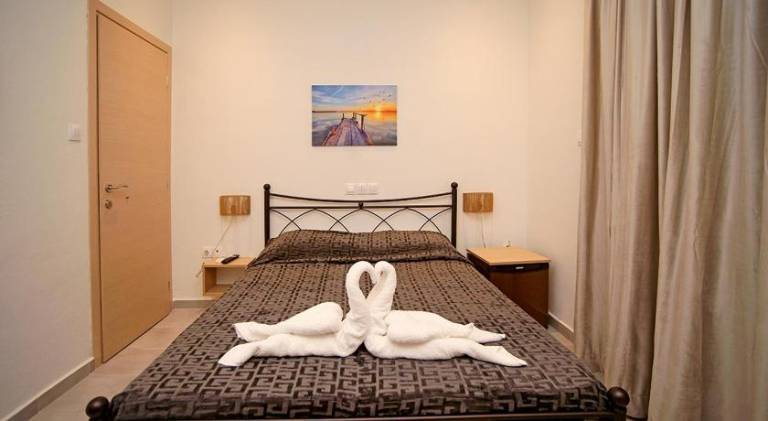 Serviced apartment for 3 persons in Trifylia