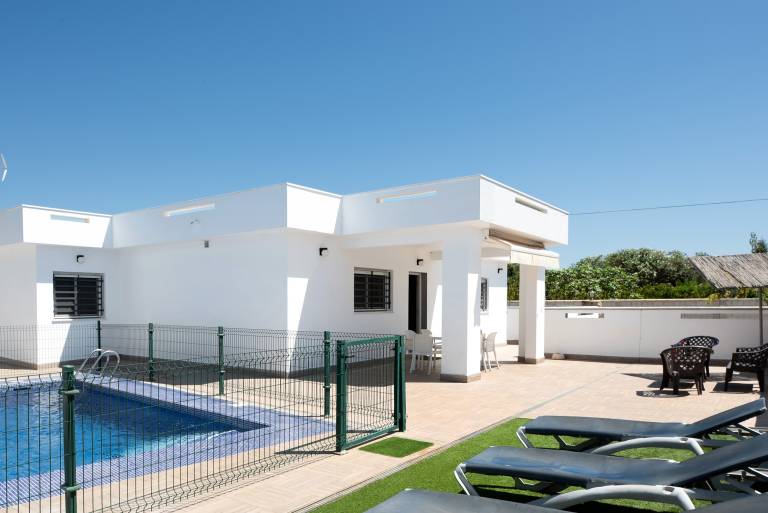 Holiday Home 'Casa Rosa' with Private Pool, Private Terrace and Wi-Fi — photo 3