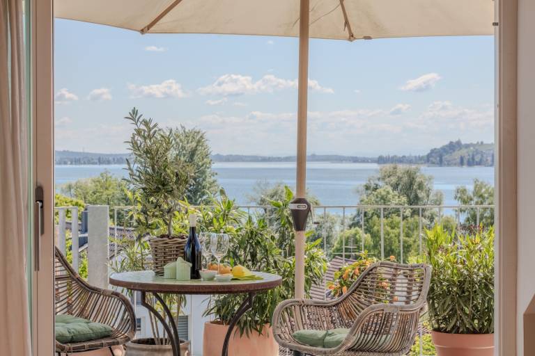 Apartment 'Seeapartment Untersee' with Lake View, Balcony and Wi-Fi — photo 2