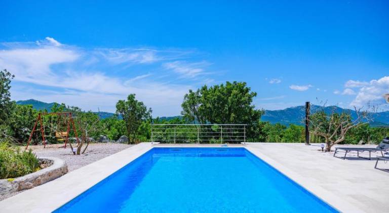 Villa with pool | Pets are welcome — photo 3