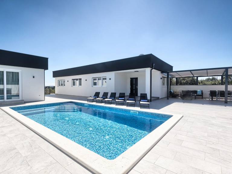 Ferienhaus  Štinjan