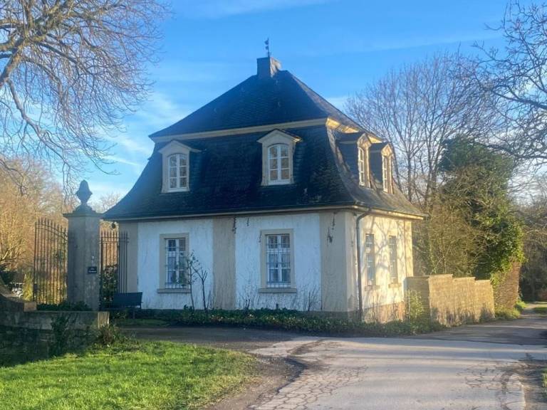 Hus  Düsseldorf-Benrath