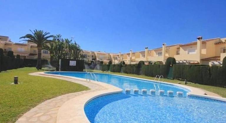 Lovely holiday apartment with private pool, terrace & garden | Dogs allowed — photo 5