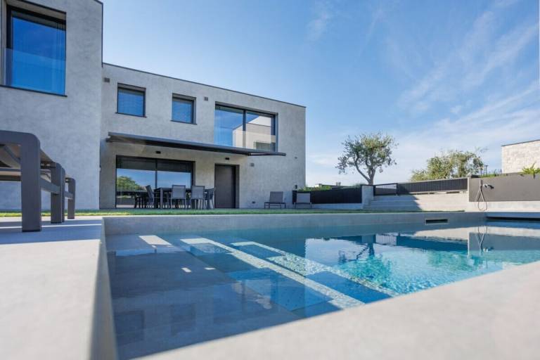 Ferienhaus mit Hund in Gasco, Peschiera del Garda fuer max. 8 Personen