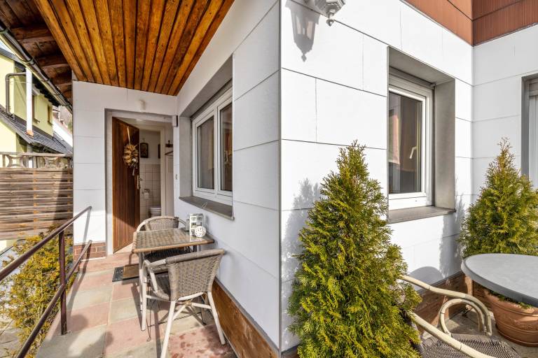 Studio Apartment 'Behrens-Reinke' with Private Terrace, Shared Garden and Wi-Fi — photo 3
